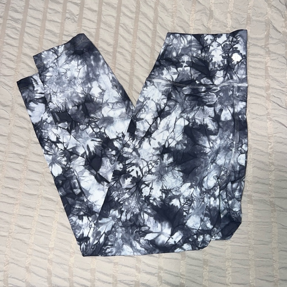 Lululemon tie dye leggings